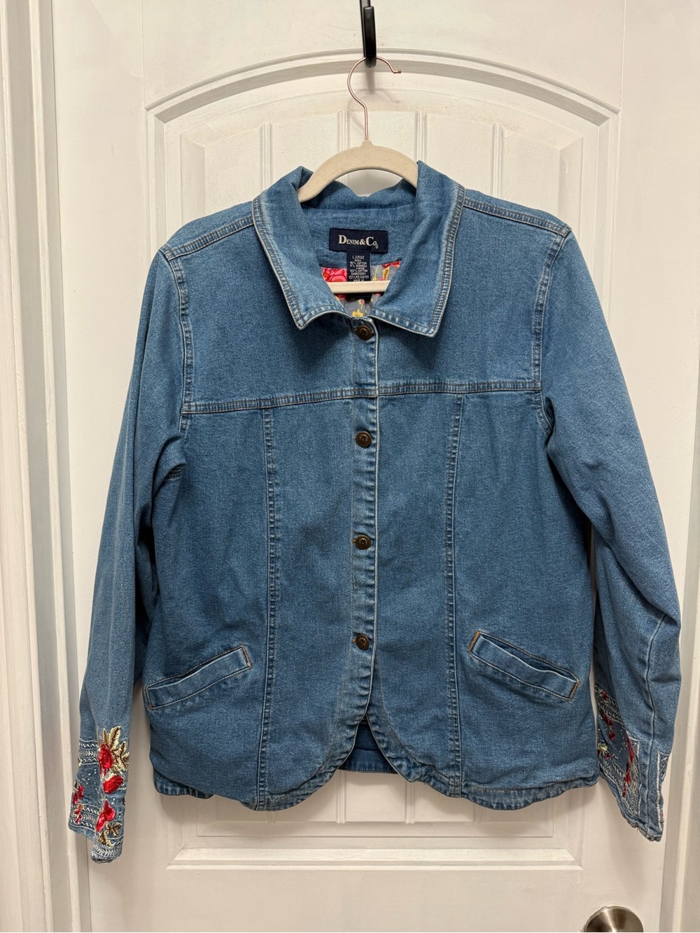 Vintage Denim & Co Embroidered Jean Jacket Floral Sleeves & Lining Size L (J15)